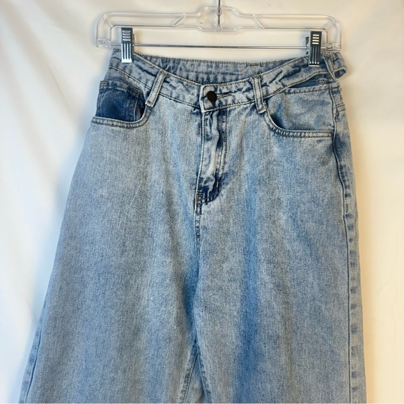 Dazy Wide Leg Women’s Jeans with hip cutout size M - Picture 1 of 9